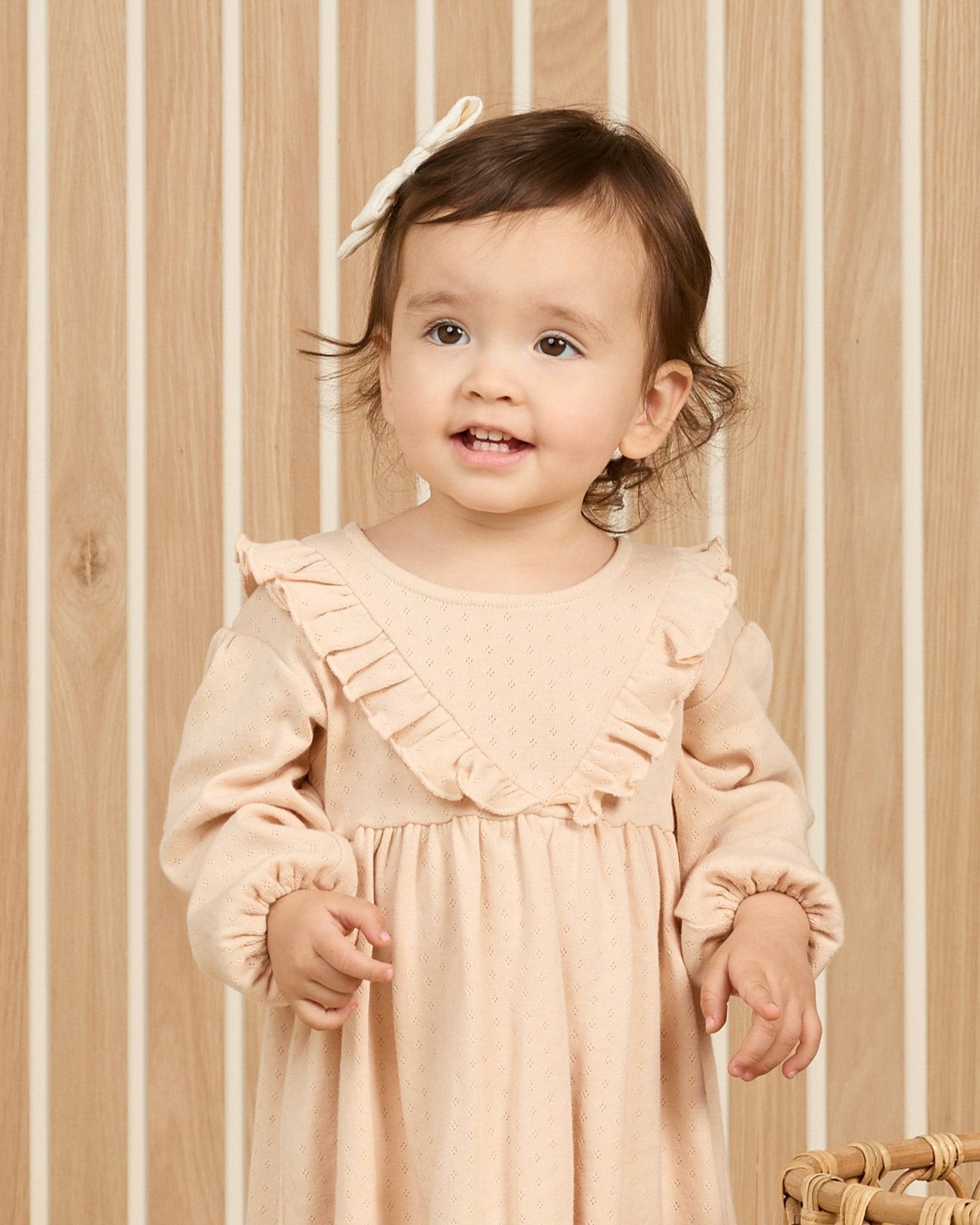 Long Sleeve Ruffle V Dress || Shell - Rylee + Cru Canada