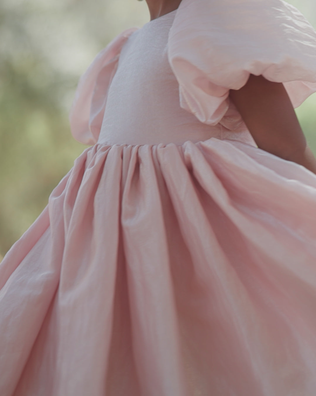 Robe Sofia rose scintillant