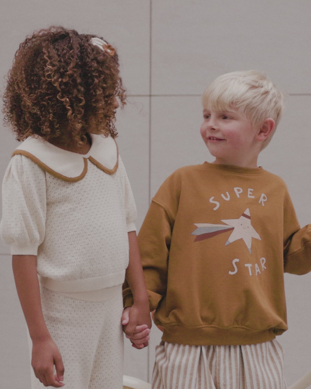 Cardigan à pompons || Doré