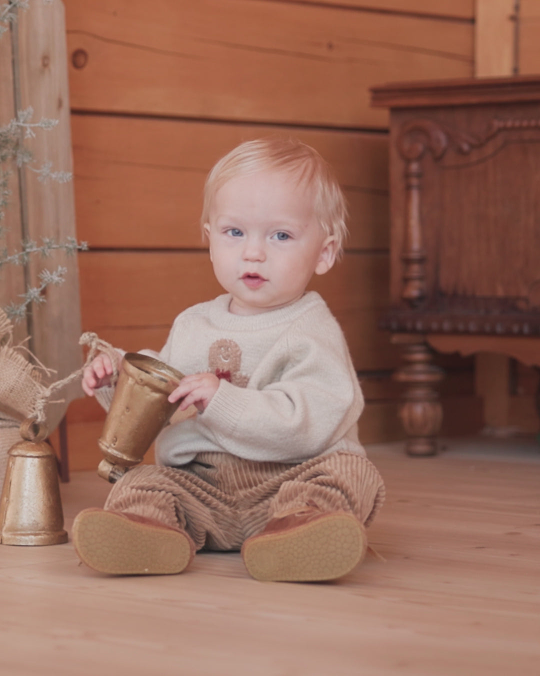 Relaxed Raglan Sweater Gingerbread Man
