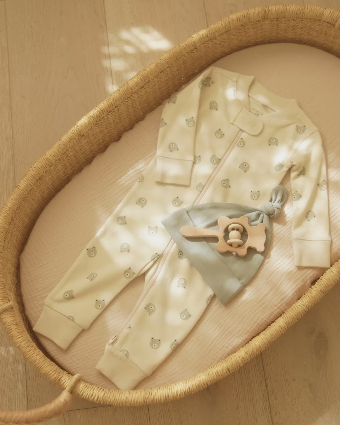Bamboo Knotted Baby Hat || Fern