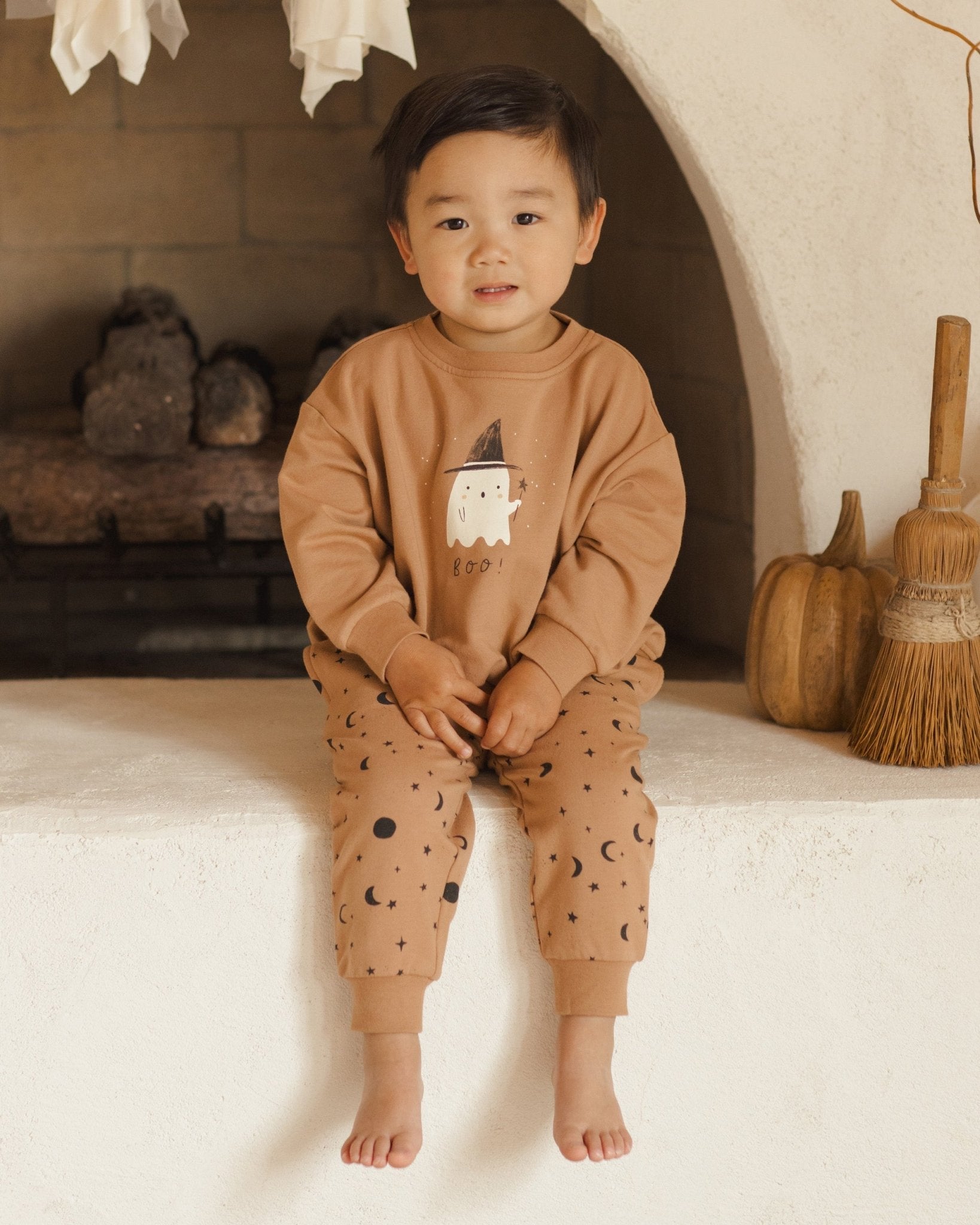 Relaxed Fleece Sweatshirt || Boo - Rylee + Cru Canada