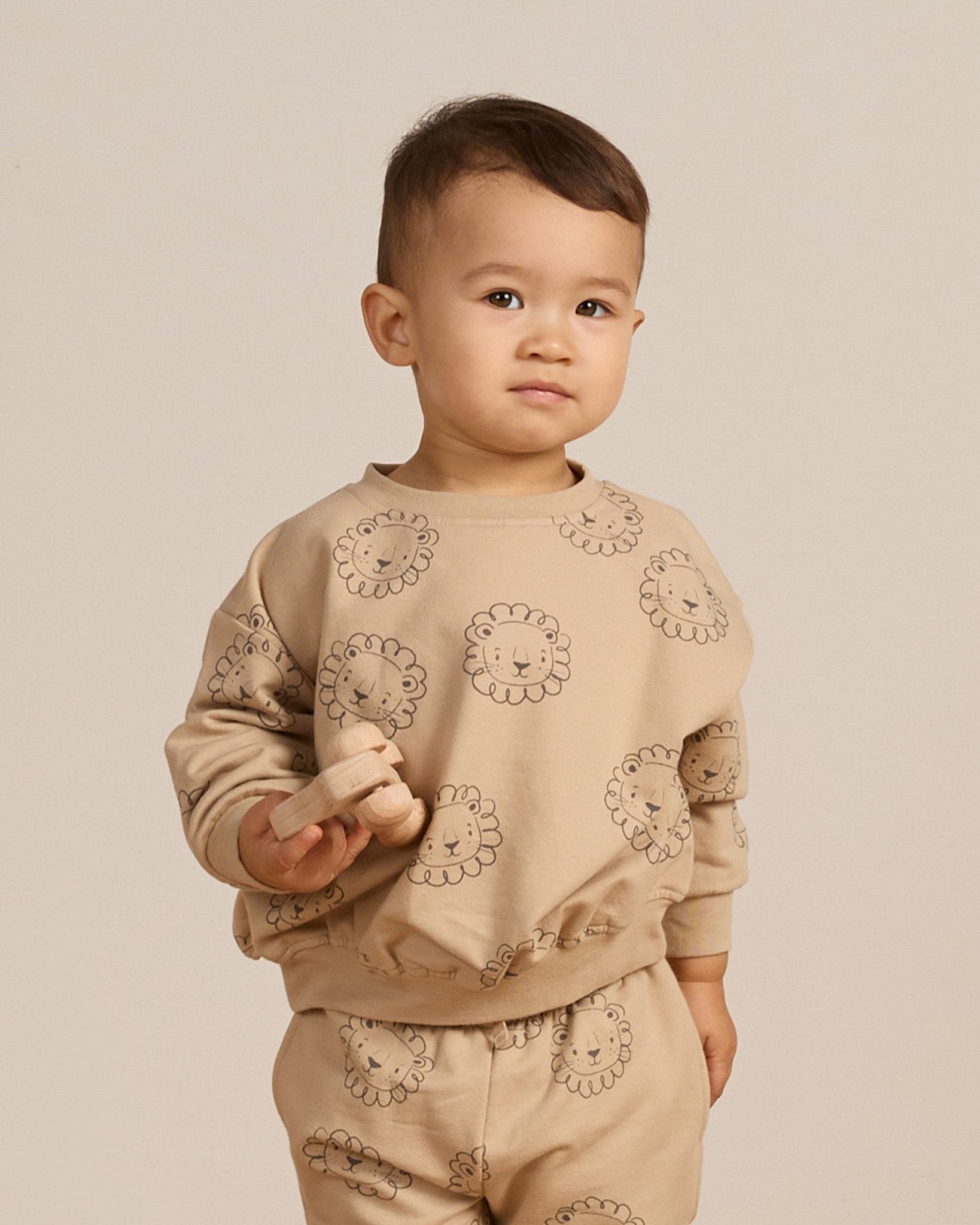 Relaxed Fleece Sweatshirt || Lions - Rylee + Cru Canada