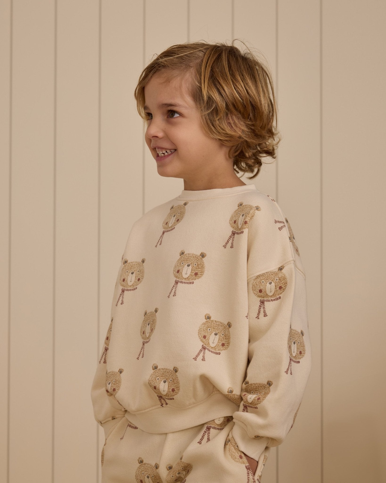 Relaxed Sweatshirt || Bears - Rylee + Cru Canada