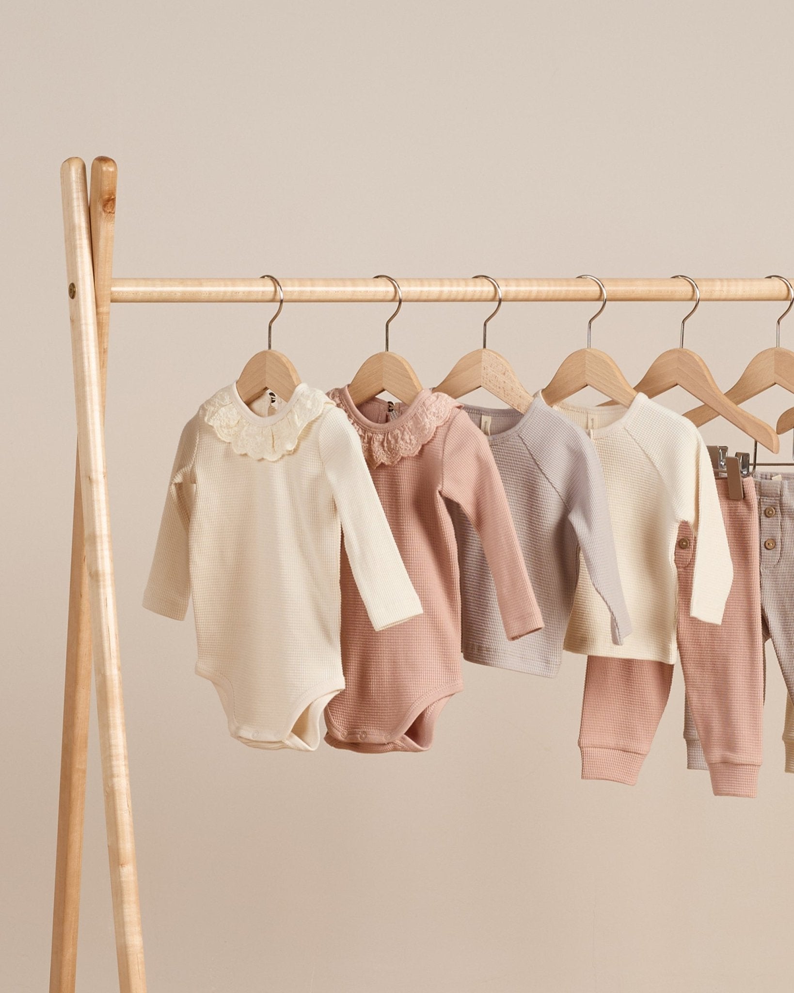 Ruffle Collar Bodysuit || Blush - Rylee + Cru Canada