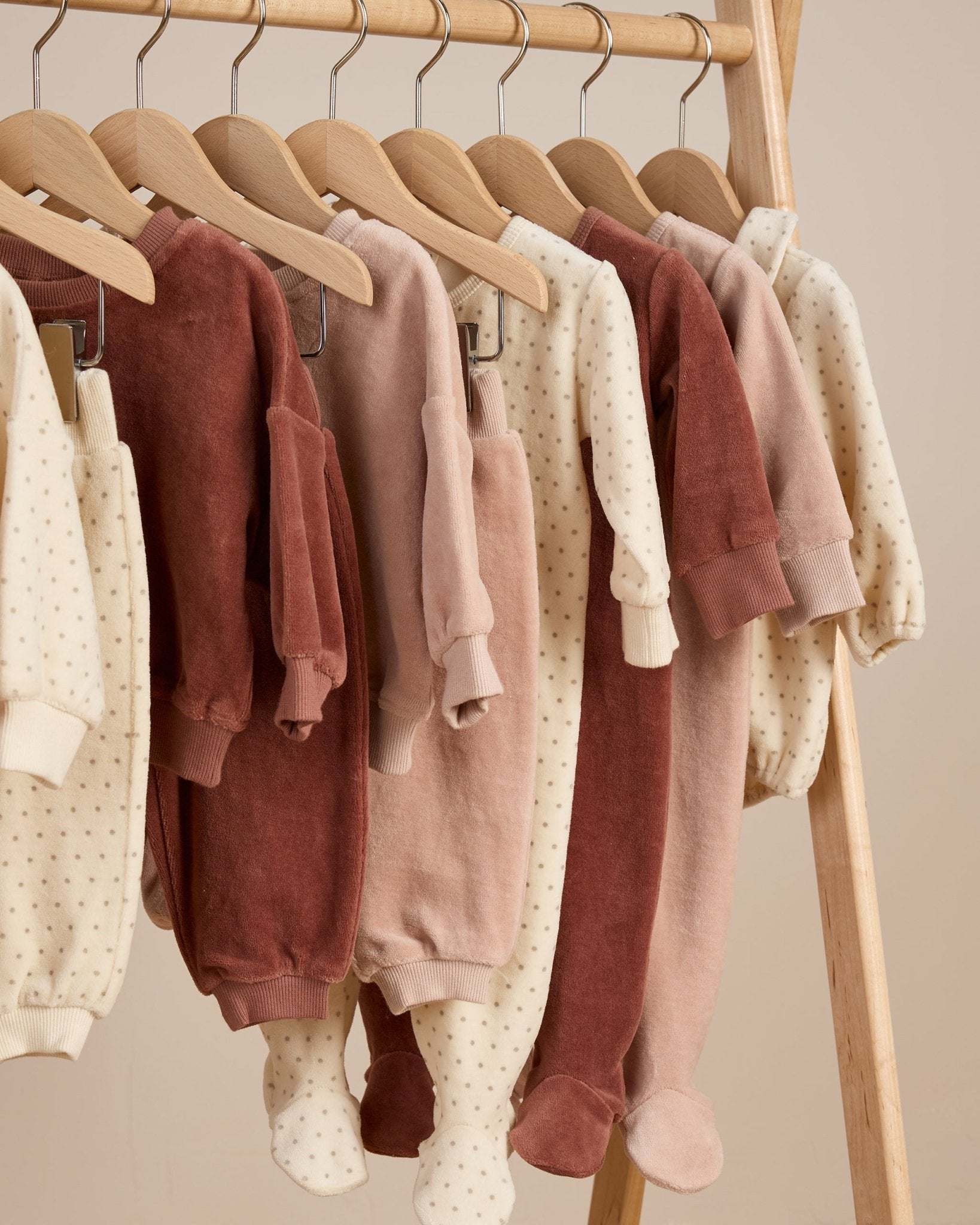 Velour Relaxed Sweatshirt || Blush - Rylee + Cru Canada