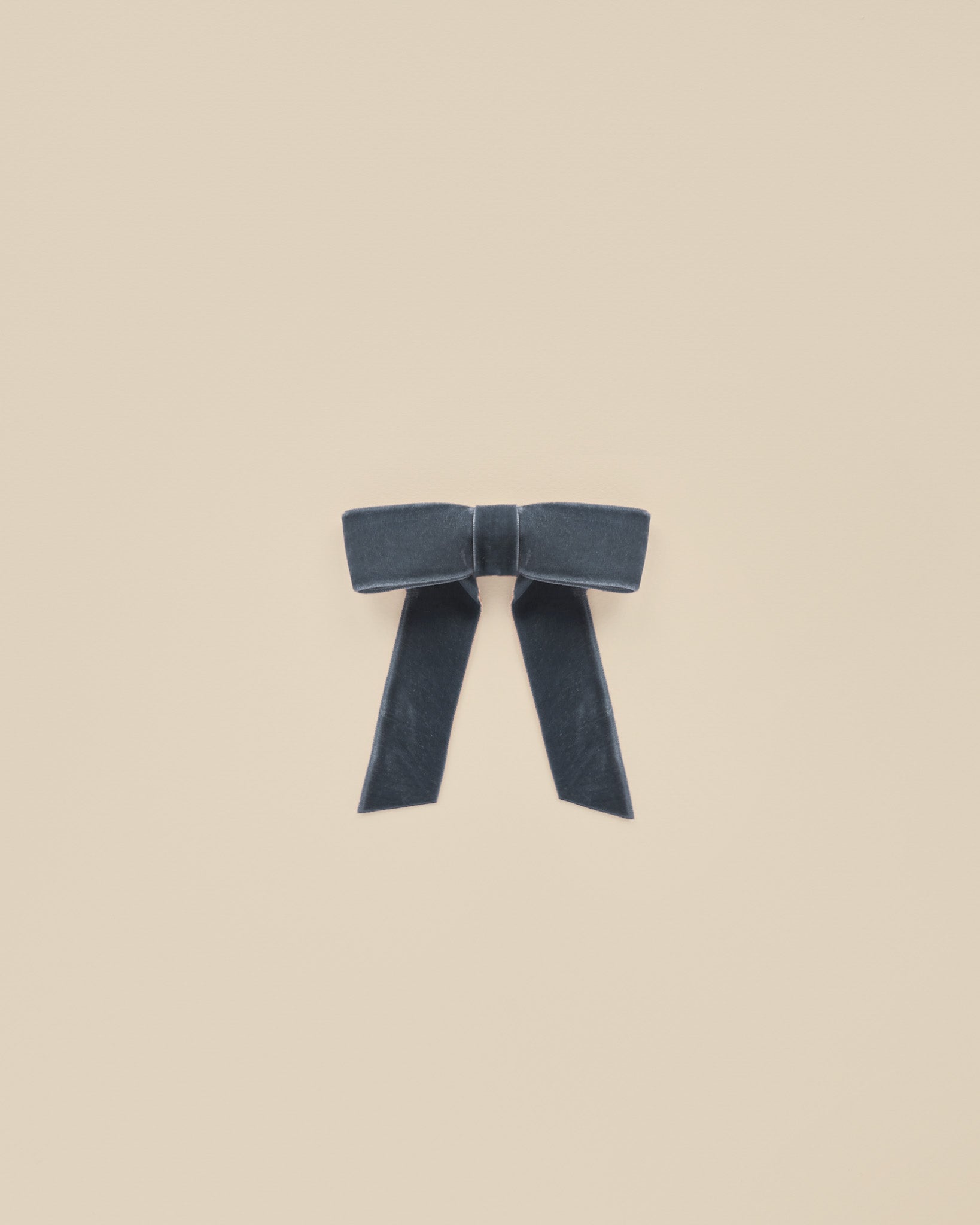 Velvet Bow || Midnight - Rylee + Cru Canada