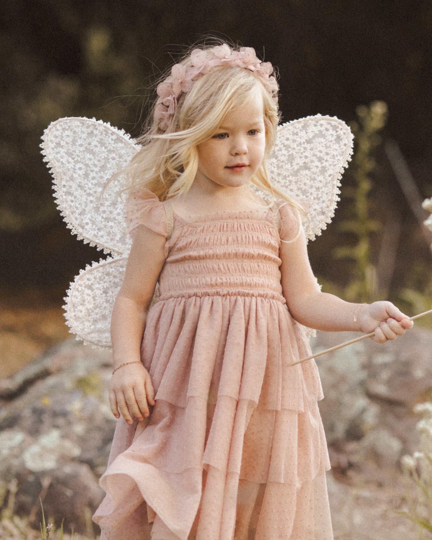 Wings || Daisy Embroidery - Rylee + Cru Canada