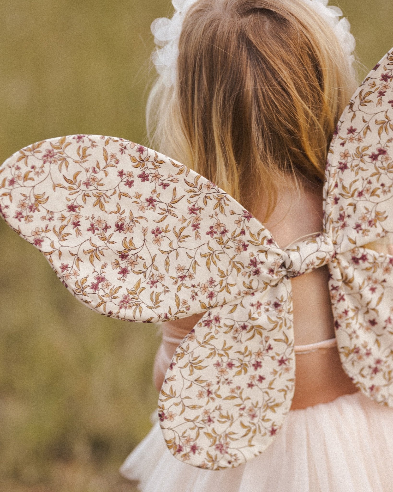 Wings || Fig Floral - Rylee + Cru Canada